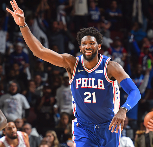 九游官网-斯图加特训练开放日，今晨临场应变引欢呼，法国杯在即，临场指挥获称赞(高图斯的命令系列任务)