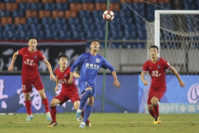 九游官网-亚冠倒计时；尼斯今晨主帅复盘；细节引发关注；气氛紧张；训练强度明显提升的简单介绍